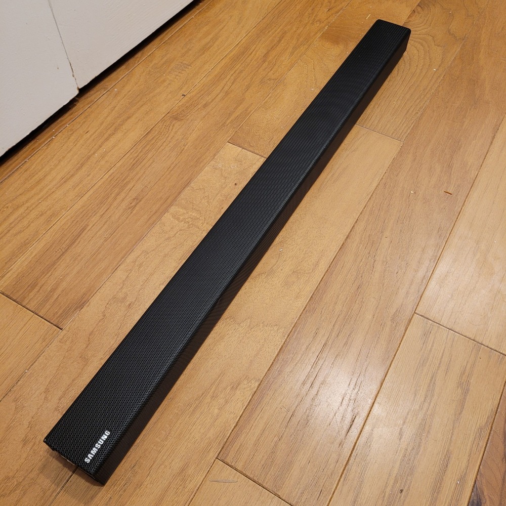 Samsung HW-KM45 Soundbar Black Dolby Audio DTS HDMI ARC No Power Cord